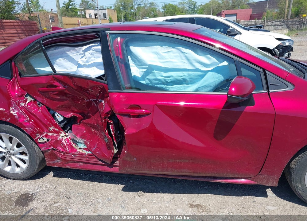 2022 TOYOTA COROLLA LE VIN: 5YFHPMAE2NP327884