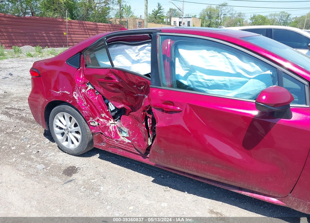 2022 TOYOTA COROLLA LE VIN: 5YFHPMAE2NP327884
