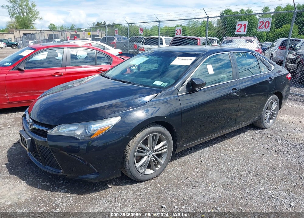 2015 TOYOTA CAMRY SE VIN: 4T1BF1FKXFU483970
