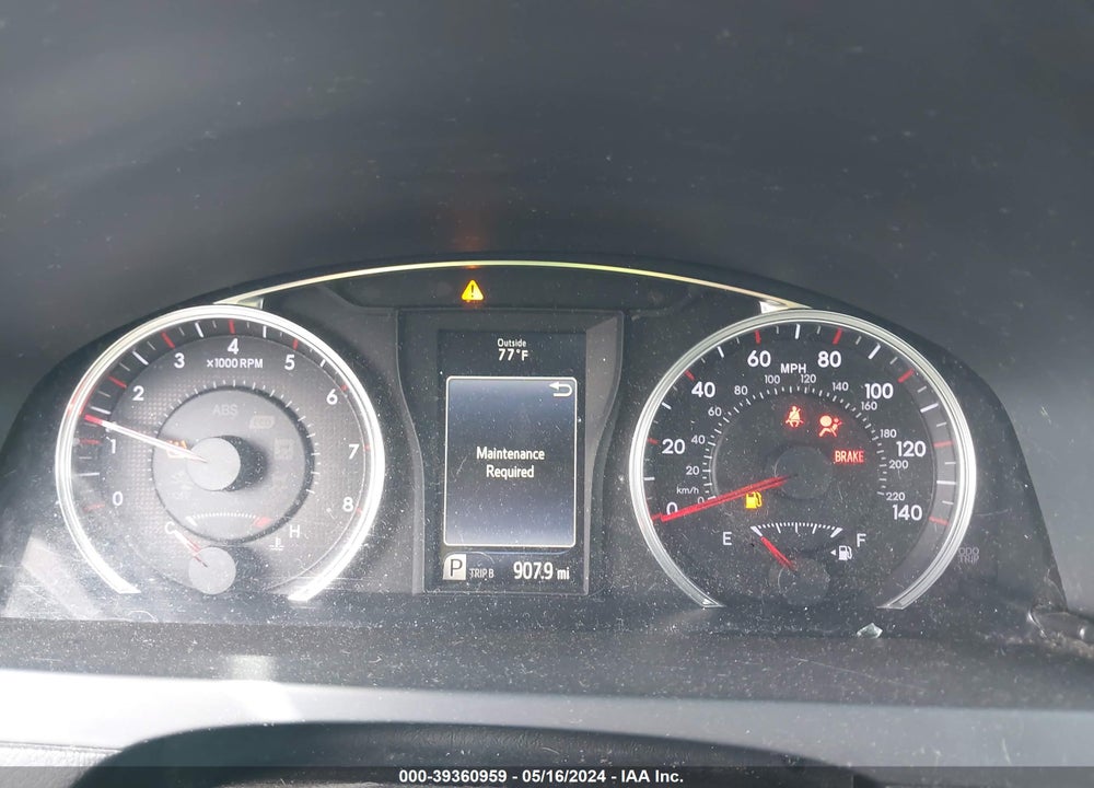 2015 TOYOTA CAMRY SE VIN: 4T1BF1FKXFU483970