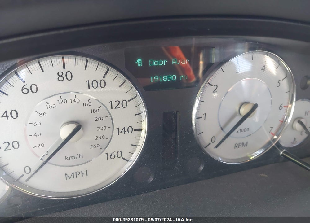 2008 CHRYSLER 300C HEMI VIN: 2C3LA63H68H287015