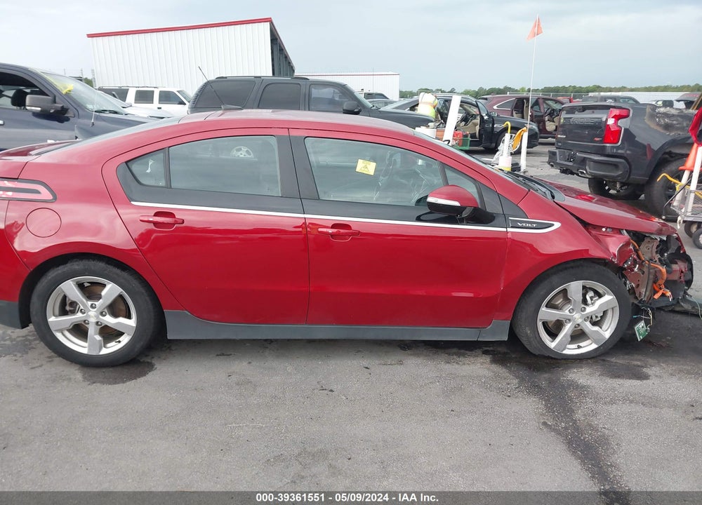 2013 CHEVROLET VOLT VIN: 1G1RB6E40DU114880