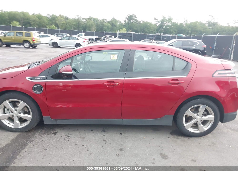 2013 CHEVROLET VOLT VIN: 1G1RB6E40DU114880