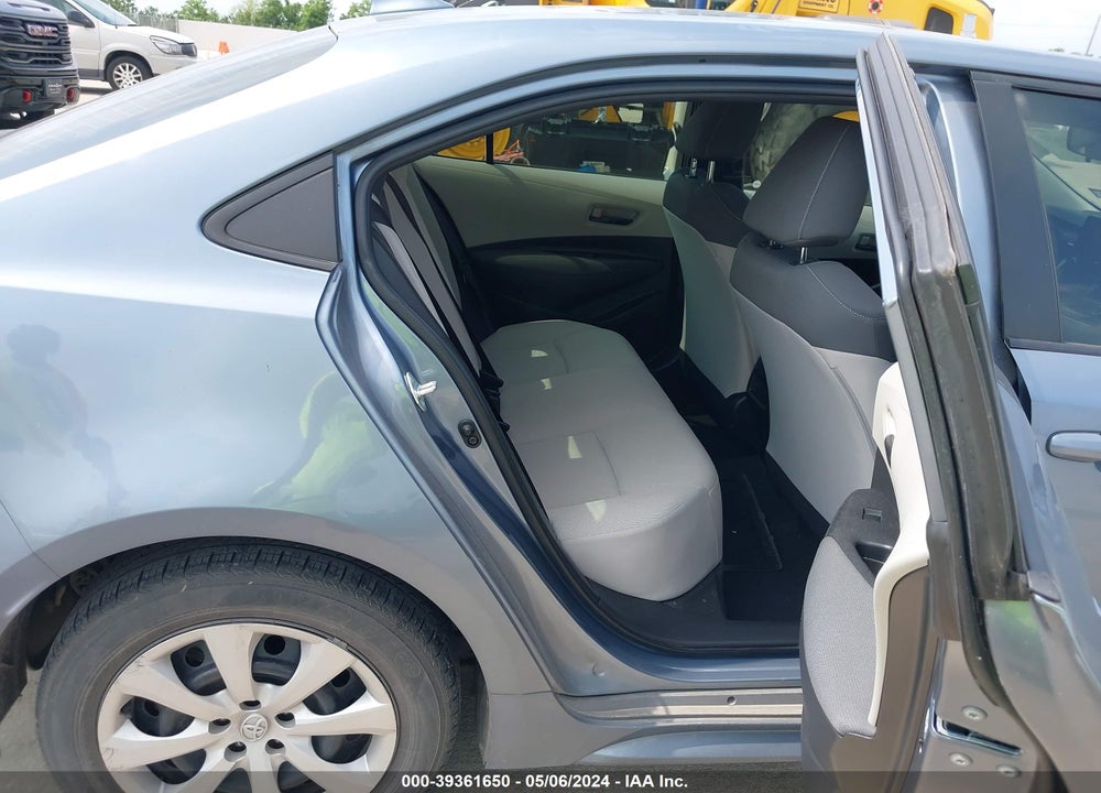 2022 TOYOTA COROLLA LE VIN: JTDEPMAE9NJ192426