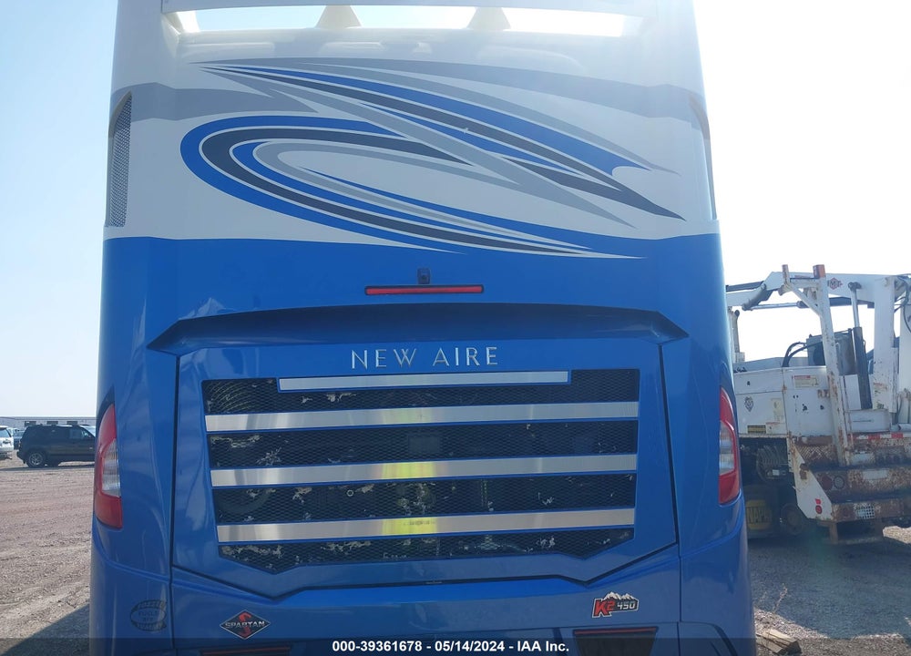 2022 NEWMAR NEW AIRE VIN: 4VZAT1D99NC091624