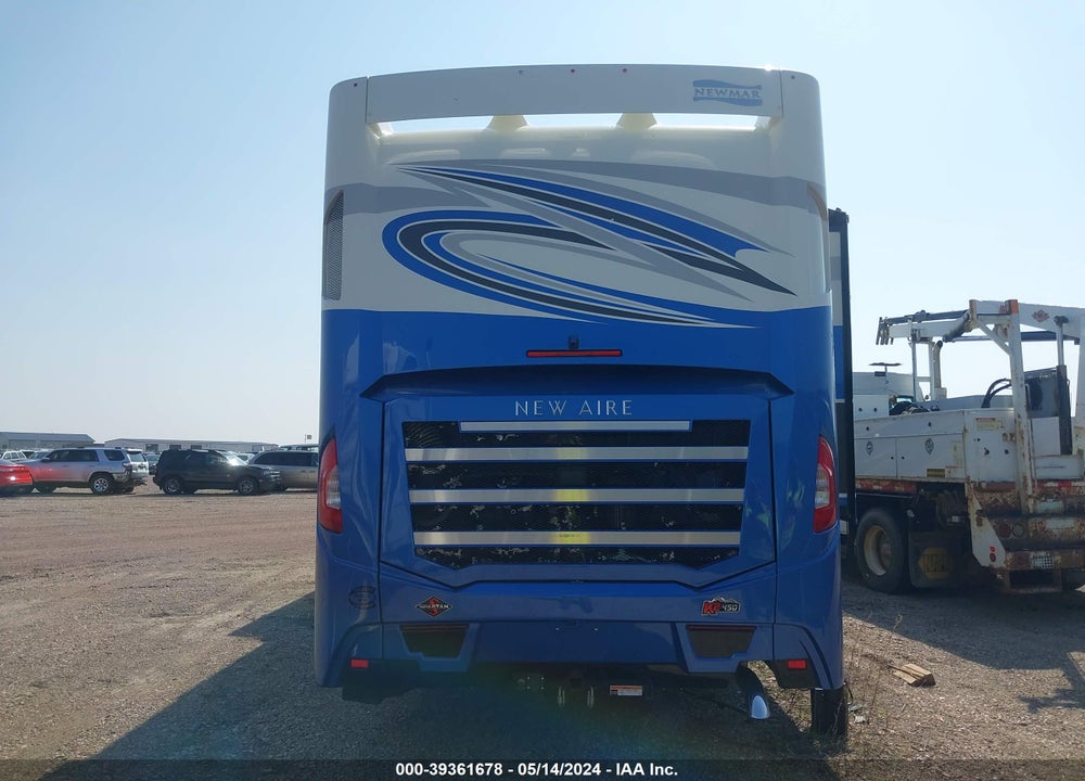 2022 NEWMAR NEW AIRE VIN: 4VZAT1D99NC091624