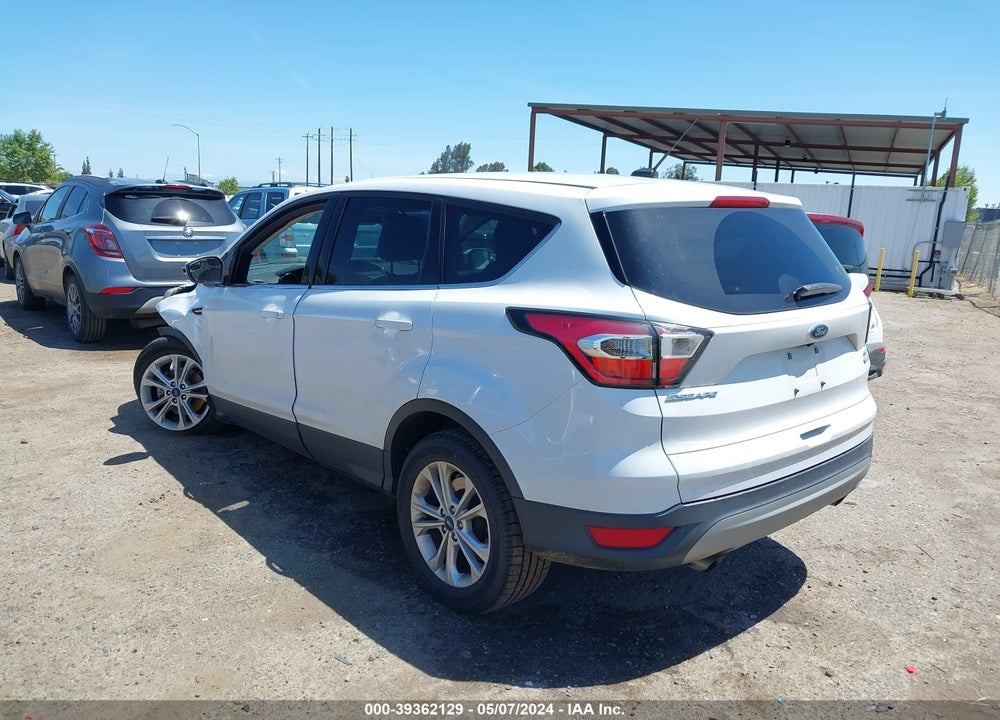 2017 FORD ESCAPE SE VIN: 1FMCU0GD5HUA82589
