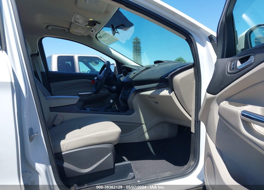 2017 FORD ESCAPE SE VIN: 1FMCU0GD5HUA82589