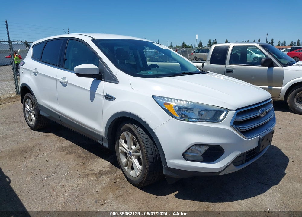 2017 FORD ESCAPE SE VIN: 1FMCU0GD5HUA82589