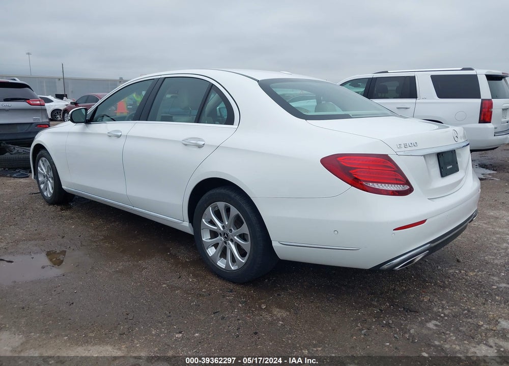 2017 MERCEDES-BENZ E 300 VIN: WDDZF4JB5HA276411
