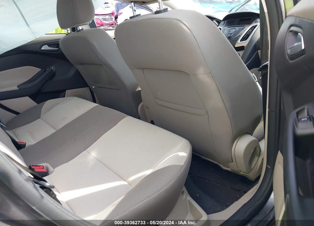 2014 FORD FOCUS SE VIN: 1FADP3F27EL351622