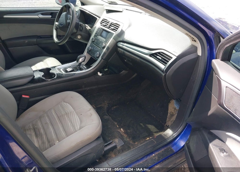 2016 FORD FUSION VIN: 3FA6P0G75GR256921