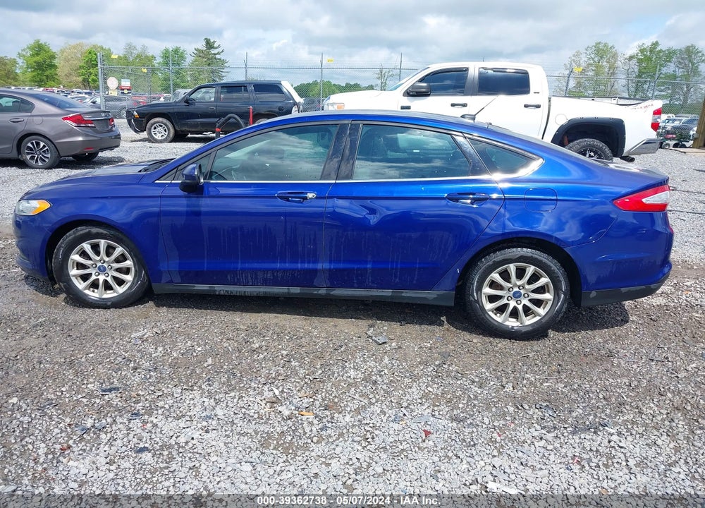 2016 FORD FUSION VIN: 3FA6P0G75GR256921