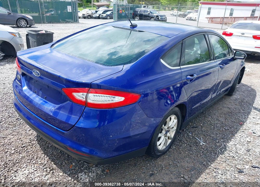 2016 FORD FUSION VIN: 3FA6P0G75GR256921