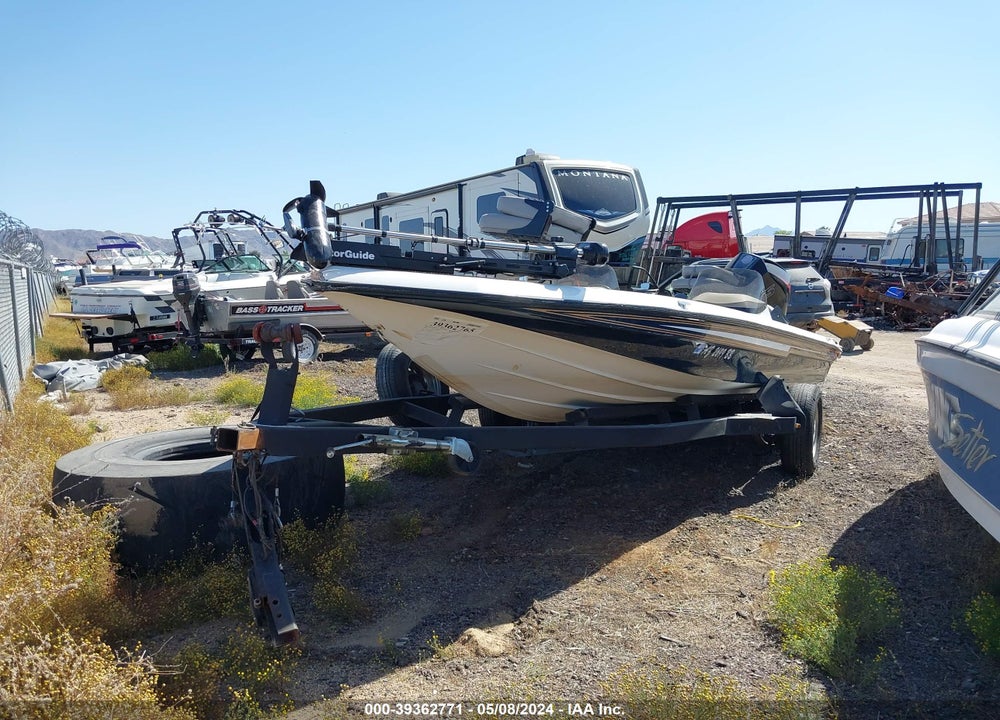 1999 EAST X TRAILER VIN: 4U8BB2225XM004514