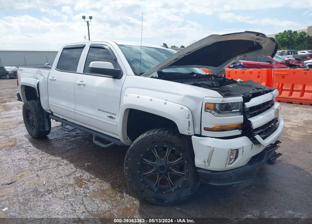 2017 CHEVROLET SILVERADO 1500 2LT VIN: 3GCUKREC7HG230161