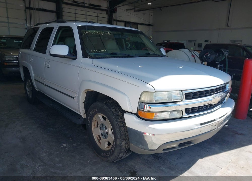 2005 CHEVROLET TAHOE LT VIN: 1GNEK13T45R141370