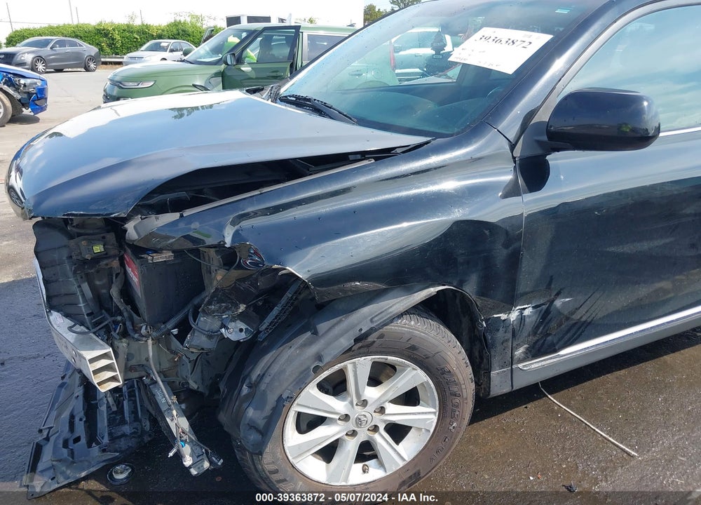 2011 TOYOTA HIGHLANDER SE V6 VIN: 5TDBK3EH0BS067362