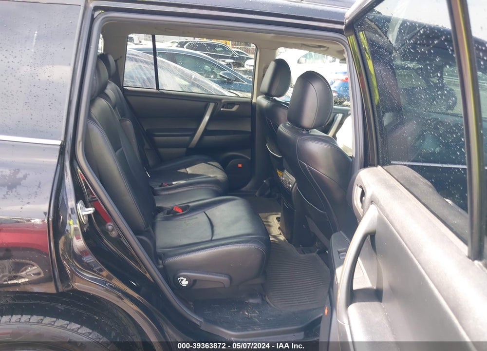 2011 TOYOTA HIGHLANDER SE V6 VIN: 5TDBK3EH0BS067362