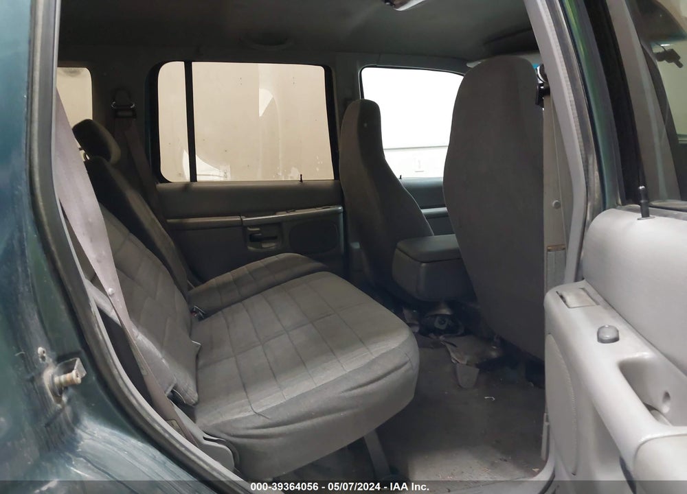 1996 FORD EXPLORER VIN: 1FMDU34X4TUC52440