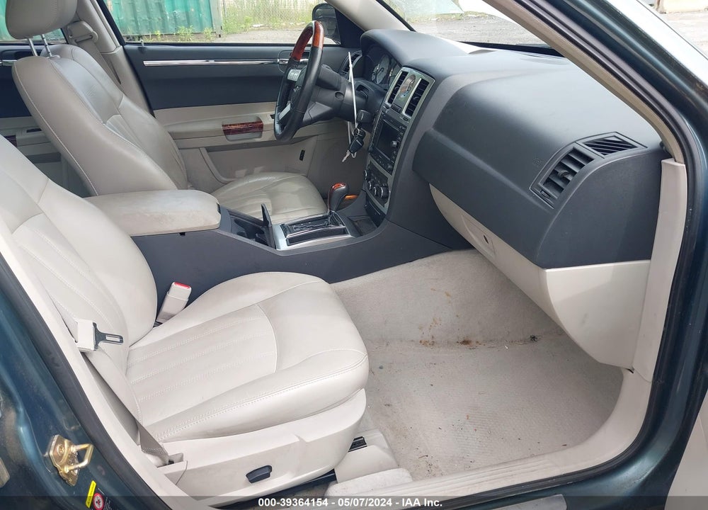 2005 CHRYSLER 300C VIN: 2C3AA63H95H115645