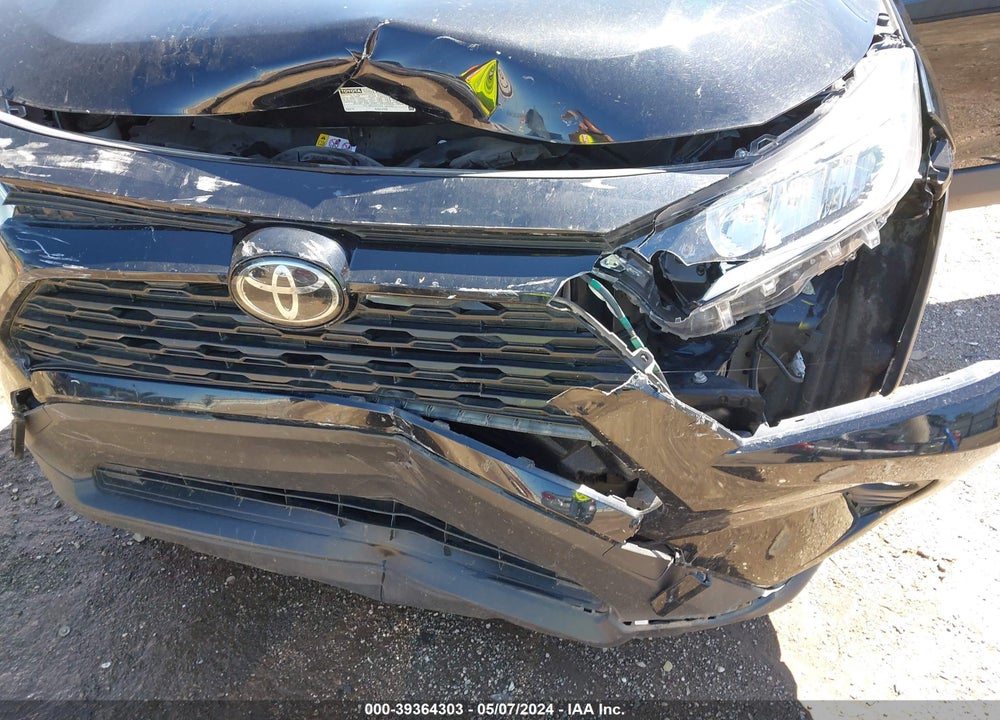 2019 TOYOTA RAV4 XLE VIN: JTMW1RFV1KD016265
