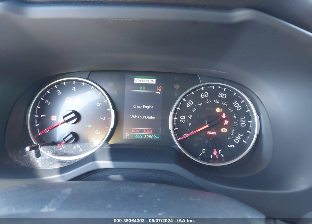 2019 TOYOTA RAV4 XLE VIN: JTMW1RFV1KD016265