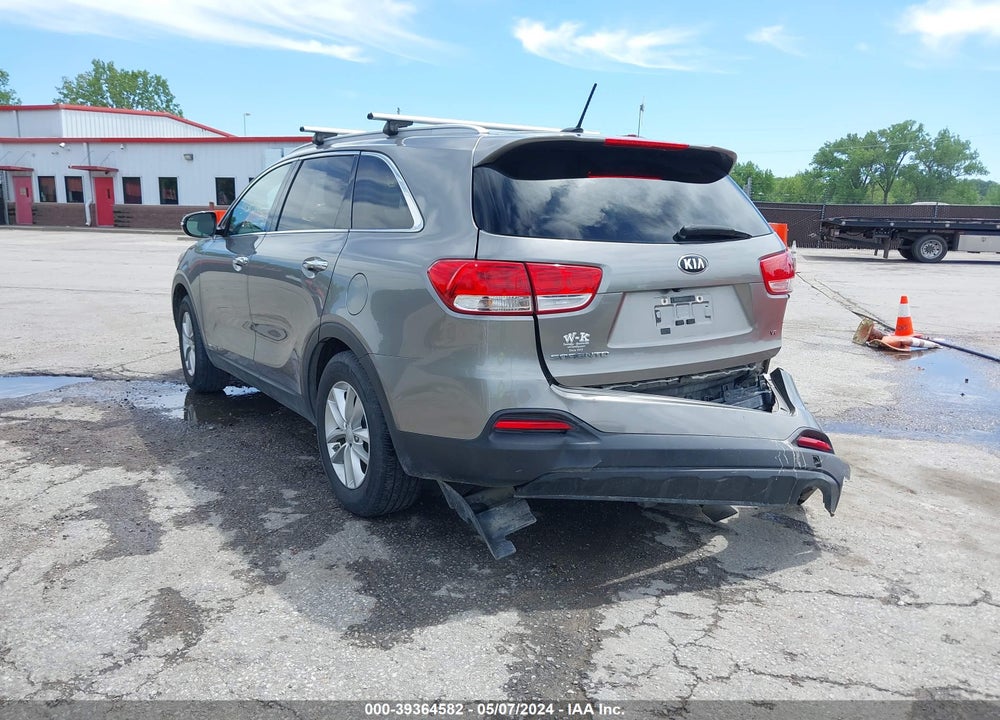 2017 KIA SORENTO 3.3L LX VIN: 5XYPGDA57HG292716