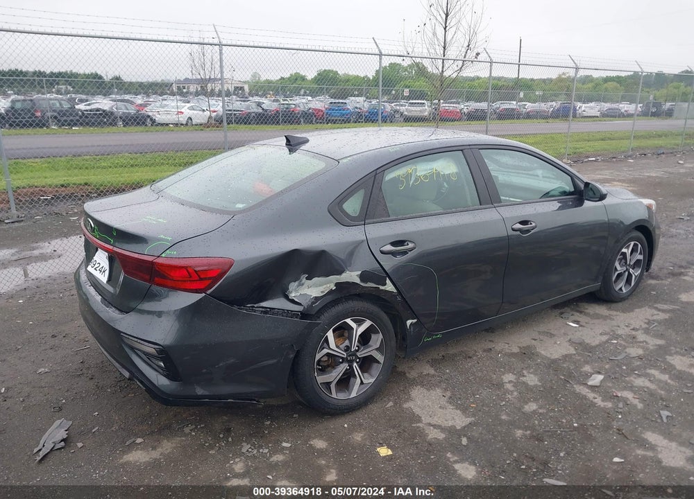 2021 KIA FORTE LXS VIN: 3KPF24AD8ME314182