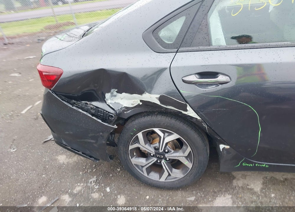 2021 KIA FORTE LXS VIN: 3KPF24AD8ME314182