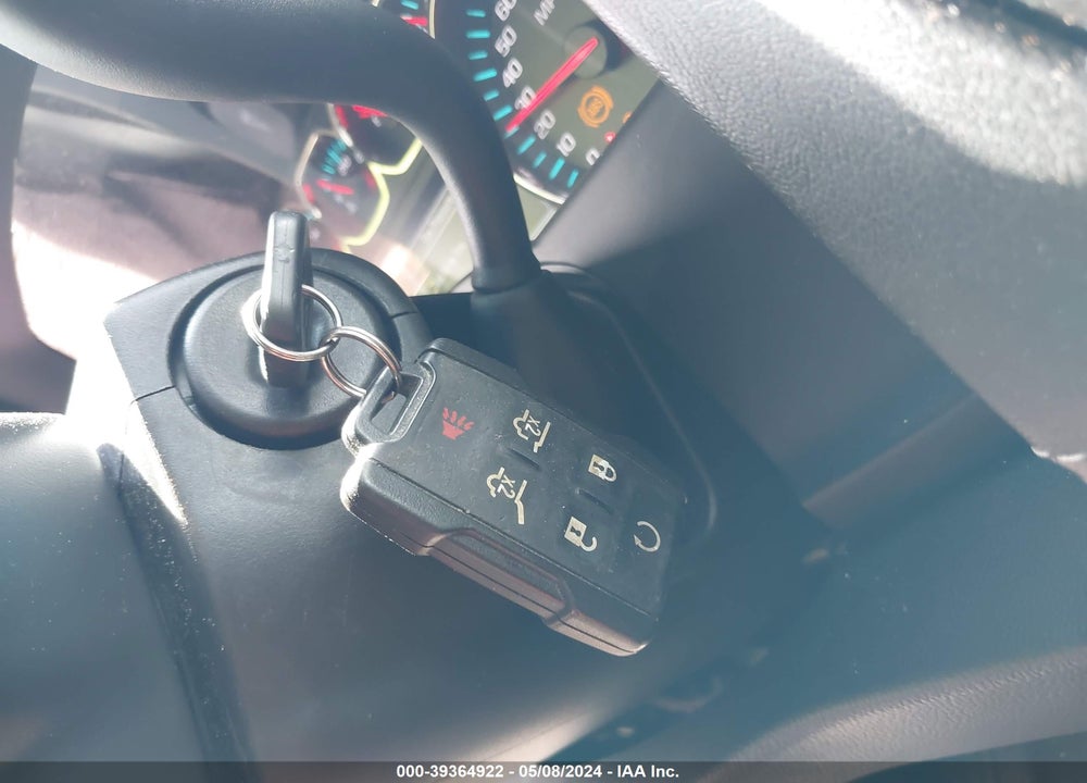 2018 CHEVROLET SUBURBAN LT VIN: 1GNSKHKC8JR183659
