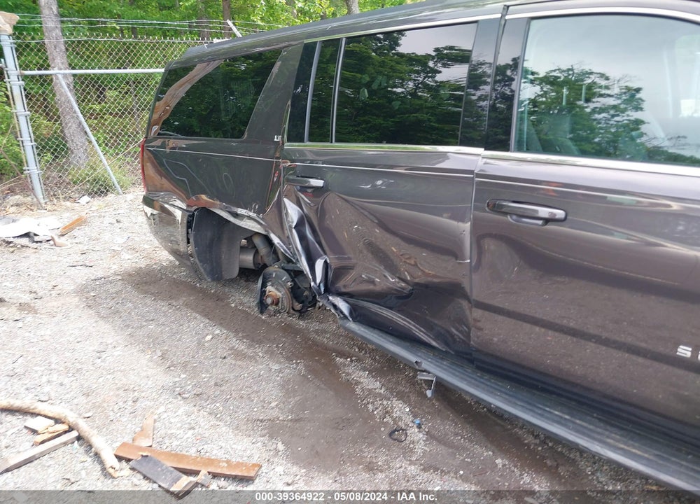 2018 CHEVROLET SUBURBAN LT VIN: 1GNSKHKC8JR183659