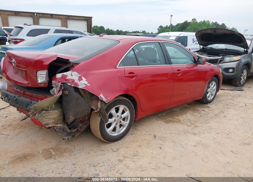 2011 TOYOTA CAMRY LE VIN: 4T1BF3EK1BU592888