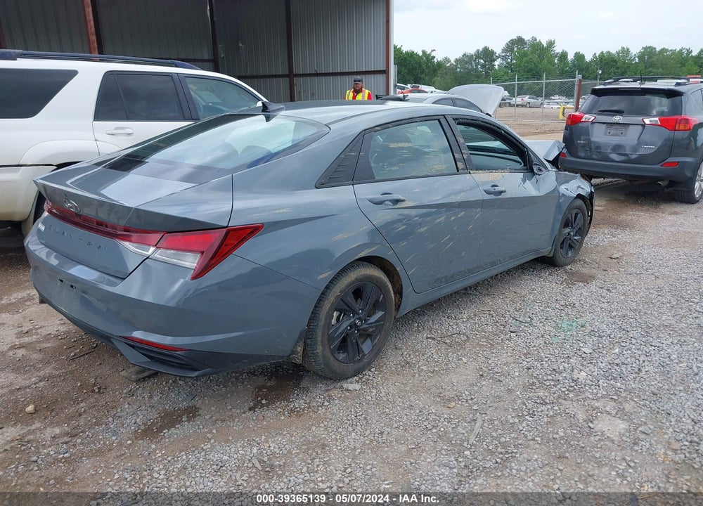 2022 HYUNDAI ELANTRA SEL VIN: KMHLS4AG2NU301388