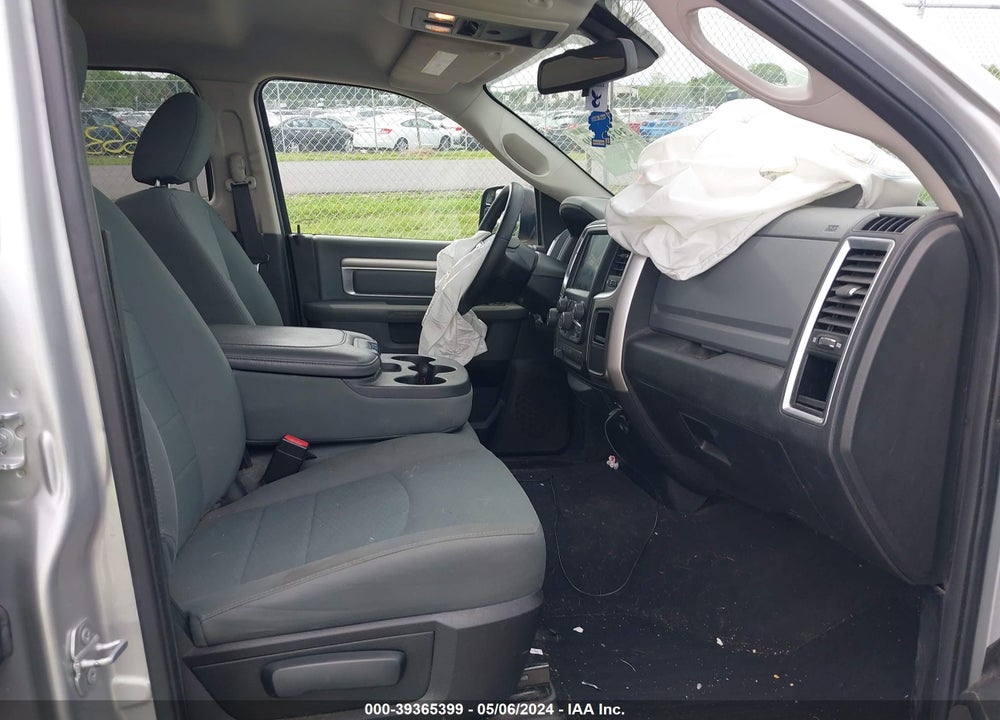 2016 RAM 1500 SLT VIN: 1C6RR7GM8GS131021