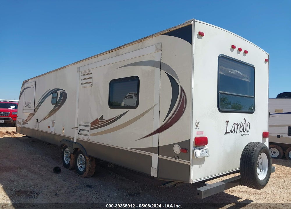 2013 LAREDO TRVTR VIN: 4YDT30825DV600786