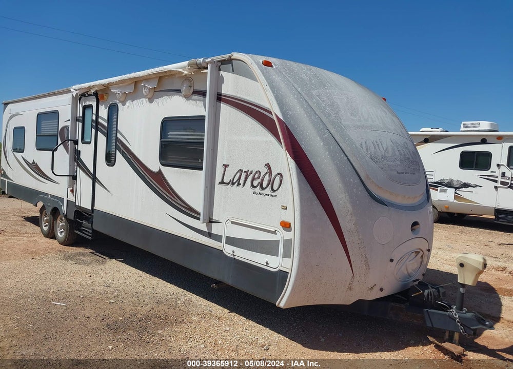 2013 LAREDO TRVTR VIN: 4YDT30825DV600786