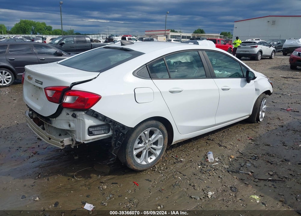 2019 CHEVROLET CRUZE LS VIN: 1G1BC5SM5K7109179