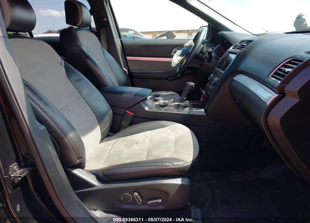 2017 FORD EXPLORER XLT VIN: 1FM5K8D84HGE17828