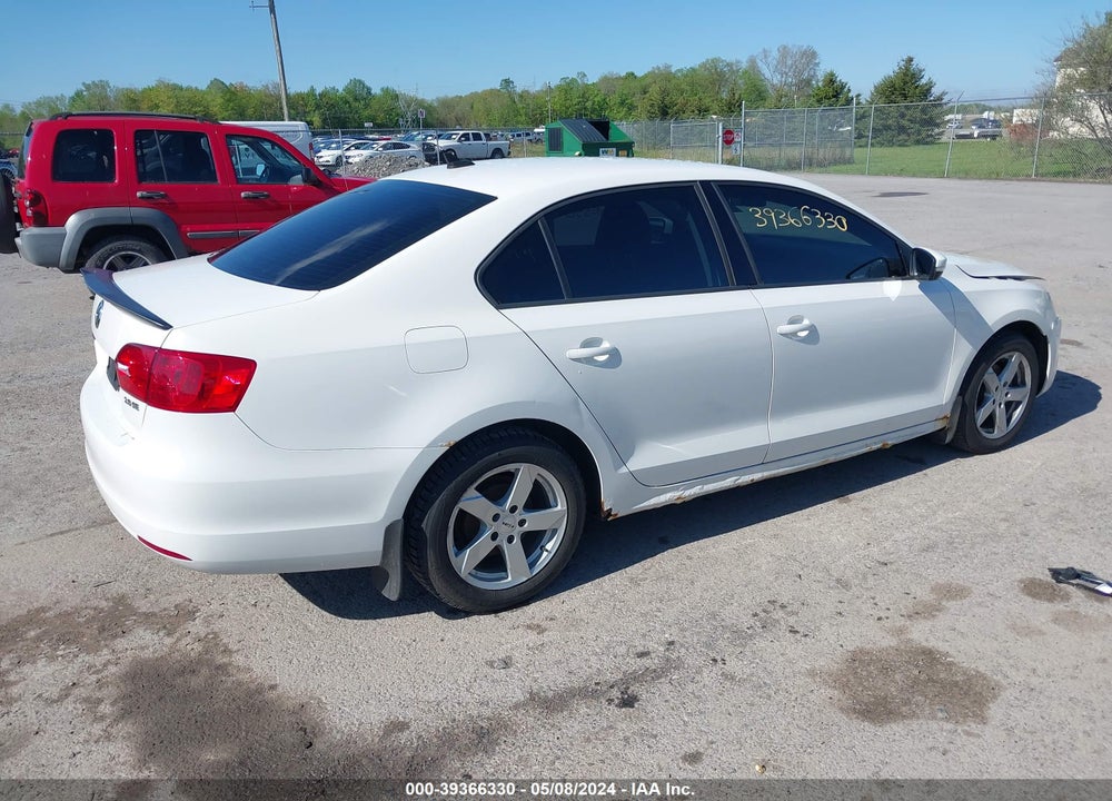 2012 VOLKSWAGEN JETTA 2.5L SE VIN: 3VWDP7AJ4CM309482