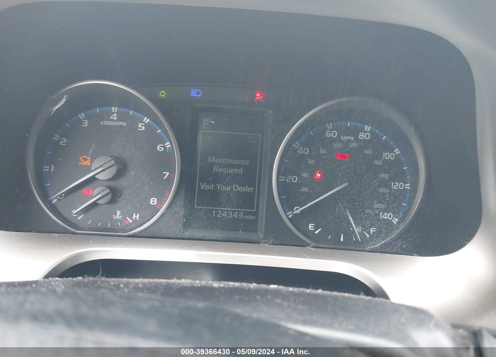 2017 TOYOTA RAV4 XLE VIN: JTMRFREV1HJ125027