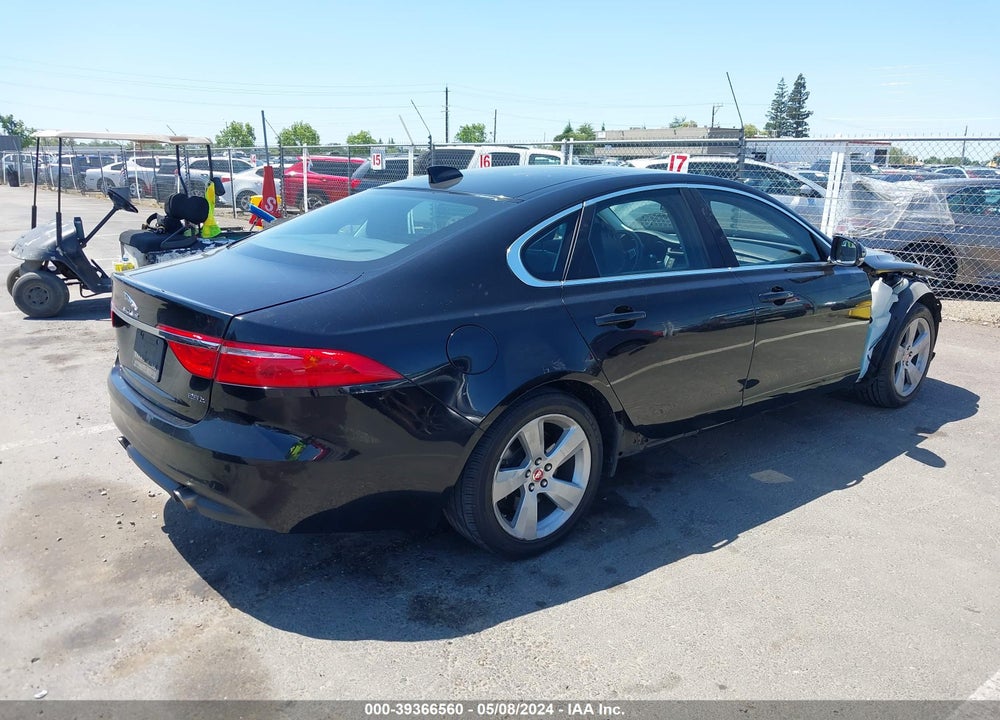 2018 JAGUAR XF 25T VIN: SAJBR4FX3JCY69512