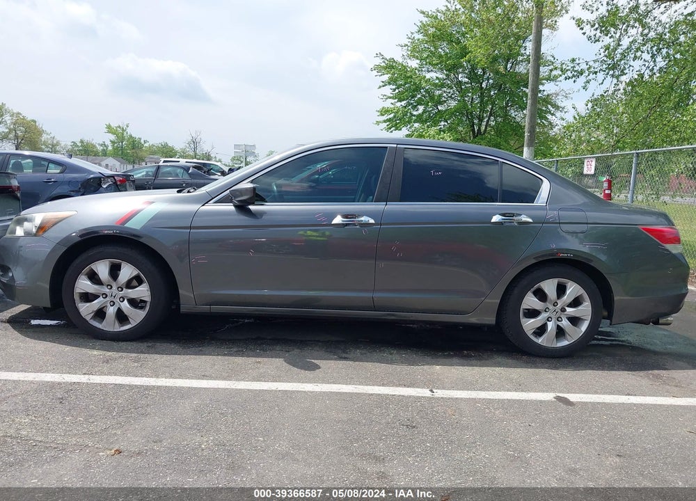 2008 HONDA ACCORD VIN: 1HGCP36878A010832