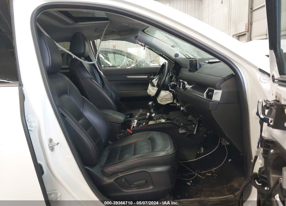 2020 MAZDA CX-5 GRAND TOURING VIN: JM3KFBDM5L0811000