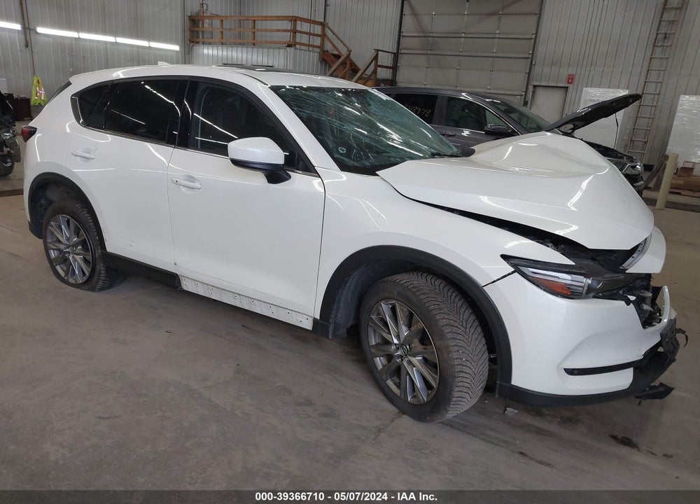 2020 MAZDA CX-5 GRAND TOURING VIN: JM3KFBDM5L0811000