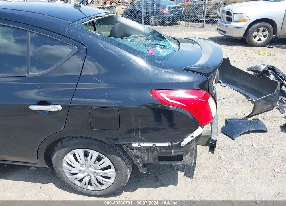 2015 NISSAN VERSA 1.6 SV VIN: 3N1CN7AP9FL893299