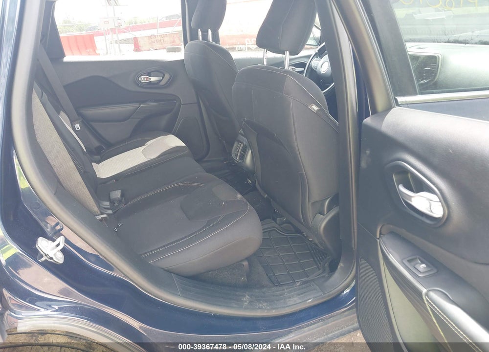 2015 JEEP CHEROKEE LATITUDE VIN: 1C4PJMCB0FW691939