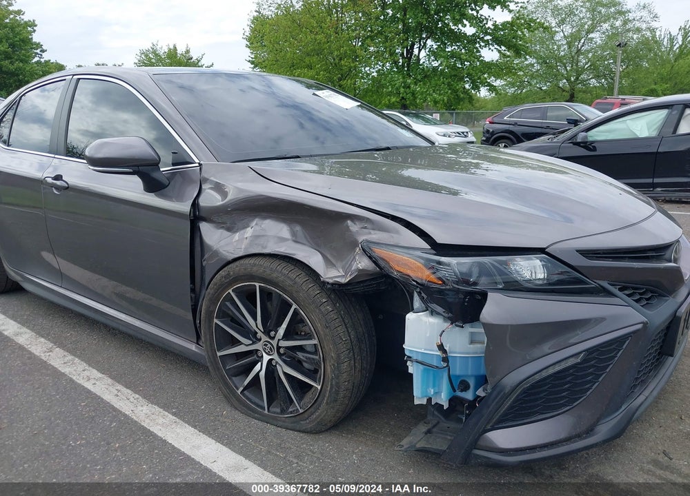 2022 TOYOTA CAMRY SE AWD VIN: 4T1T11BK9NU065049