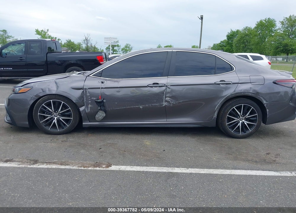 2022 TOYOTA CAMRY SE AWD VIN: 4T1T11BK9NU065049