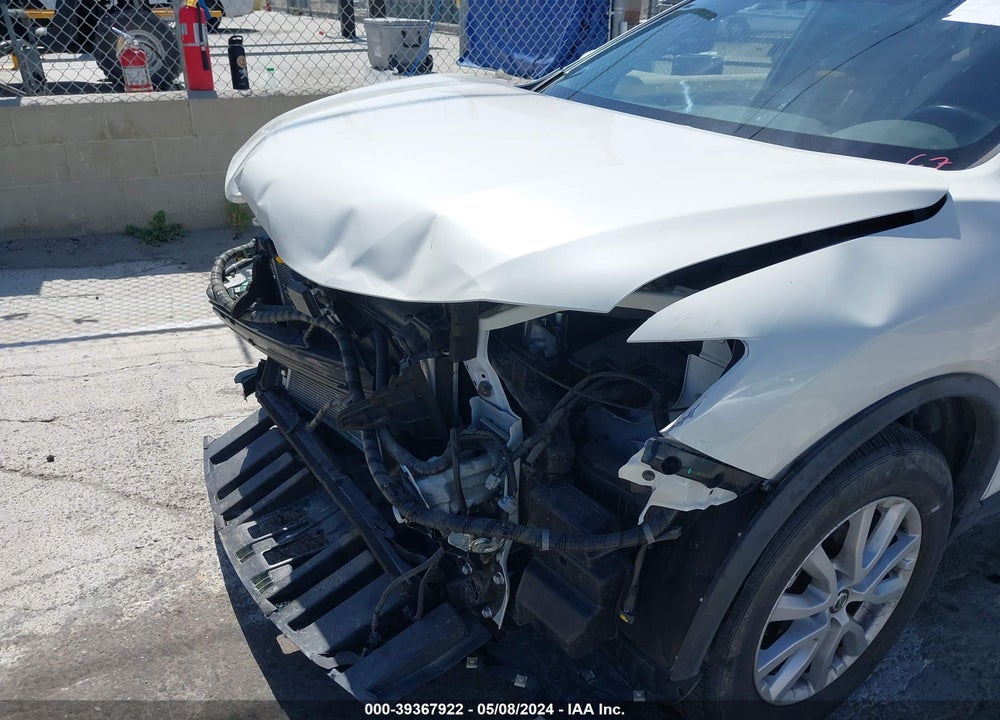 2018 NISSAN ROGUE SV VIN: JN8AT2MT5JW492393